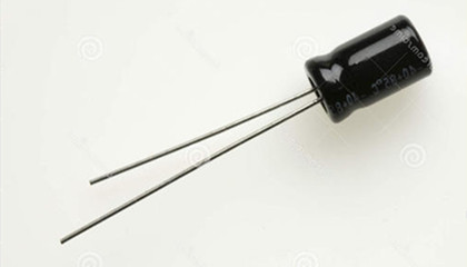 如何維護和保養運行中的CBB61啟動電容器？